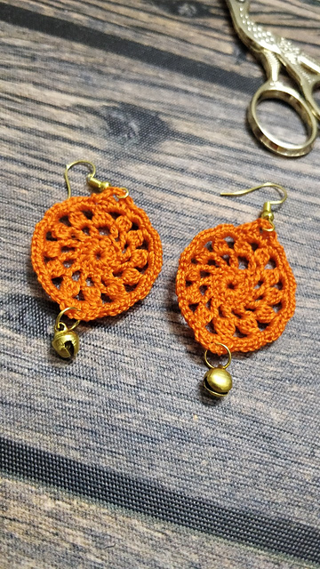 Oval Earrings with a dangle