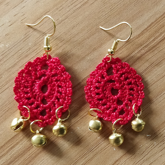 oval earrings with jingle