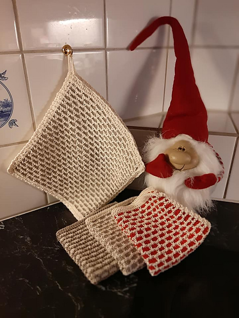 Potholders and Cloth - Bricks or Santas Chimney