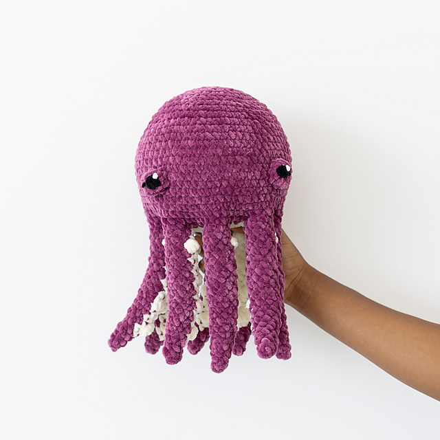 Ravelry Opal the Octopus pattern by Glory Shofowora