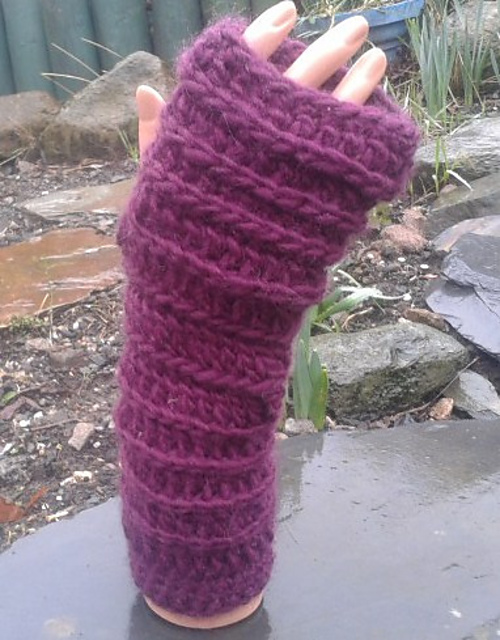 Crotchety Gloves