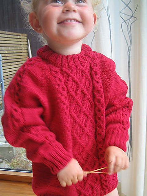 15206 Raglan Pullover