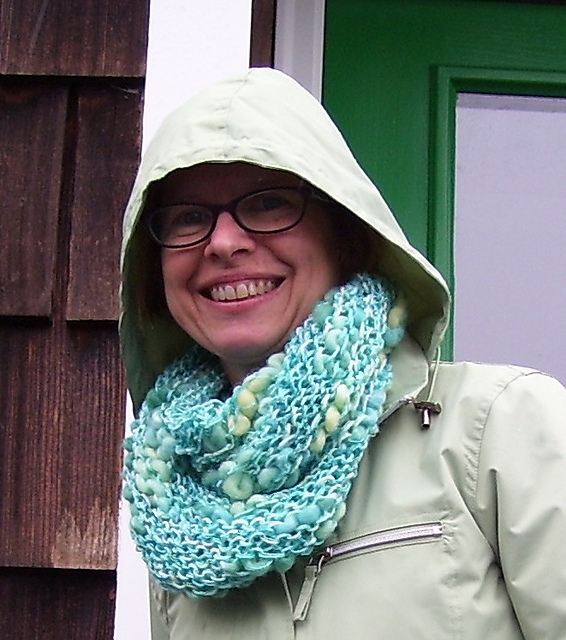 Spring Twist Cowl