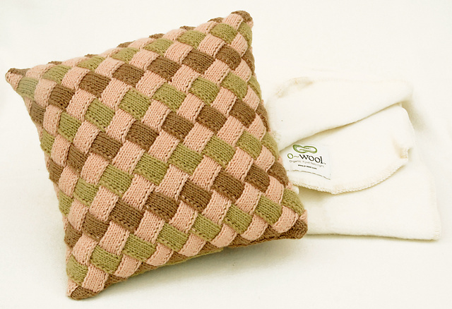 DK - Entrelac Pillow