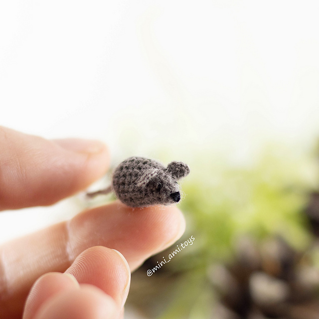 Miniature mouse