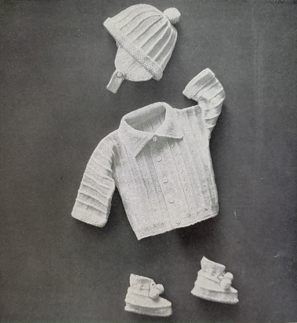 Infant's Knitted Set