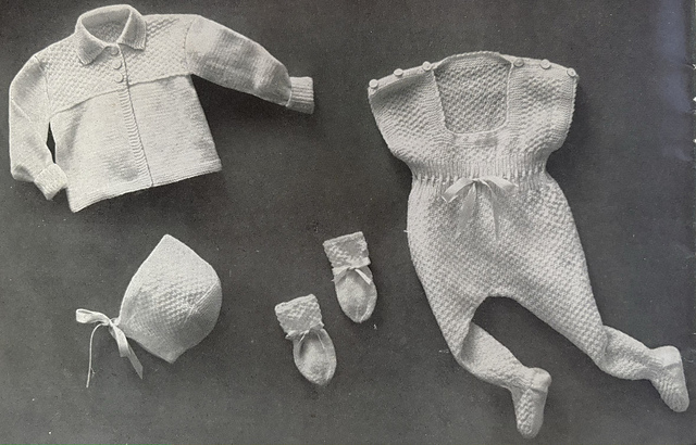 Infant's Knitted Legging Set No. 723-7