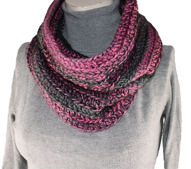 Cozy chunky cowl