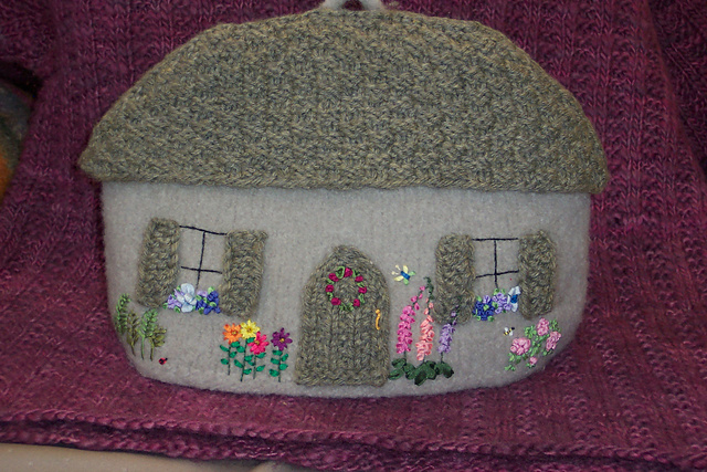 Cottage Tea Cozy