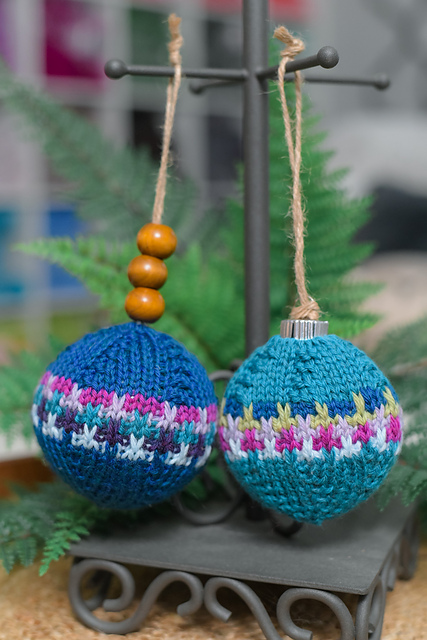 Ravelry: Pixel Pop Knit Ornament pattern by Marly Bird