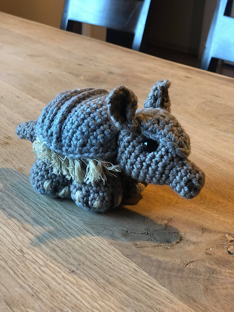 Holiday Armadillo Arlene Stitchadillo