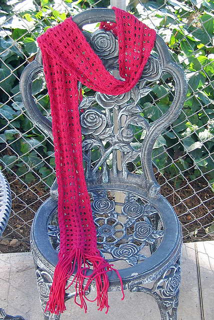 Simple Reversible Lace Scarf