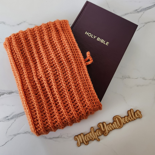 Ridged Book Cover Pouch