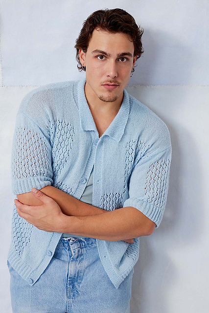 Ravelry: Fionn Unisex short-sleeved cardigan pattern by LANGYARNS