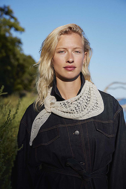Estelle Traingular shawl