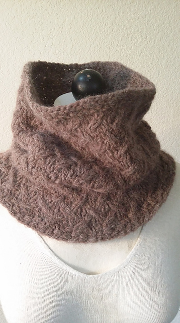 Maxdale Cowl