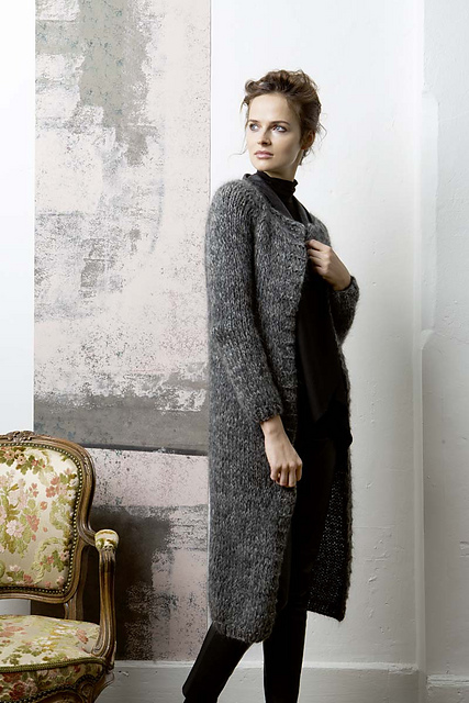 236-09 Lang Yarns Lusso