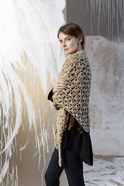 243-41 Lang Yarns Amira