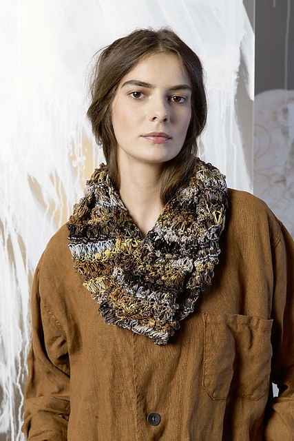 243-46 Lang Yarns Fiora