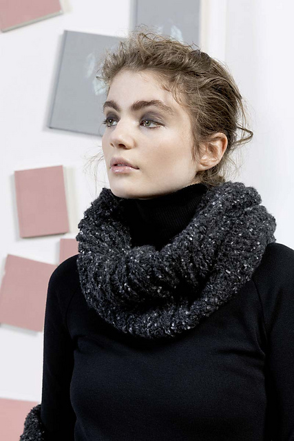 245-32 Lang Yarns Ario