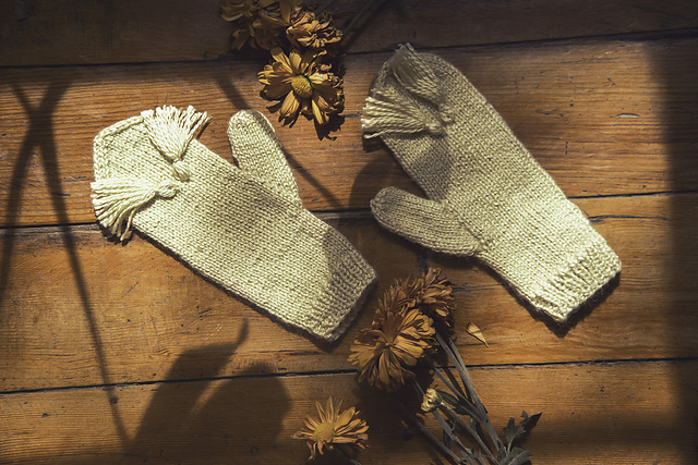 Graciela Heart Mittens