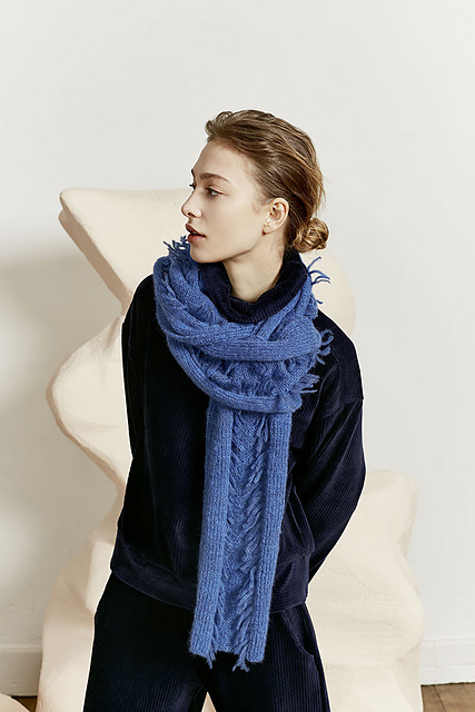 265-55 Lang Yarns Malou Light