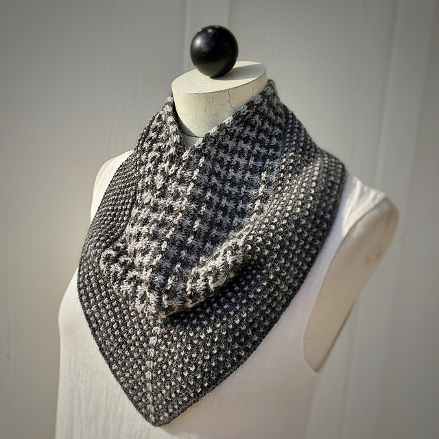 Stiles Cowl