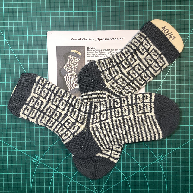 Mosaiksocken Sprossenfenster