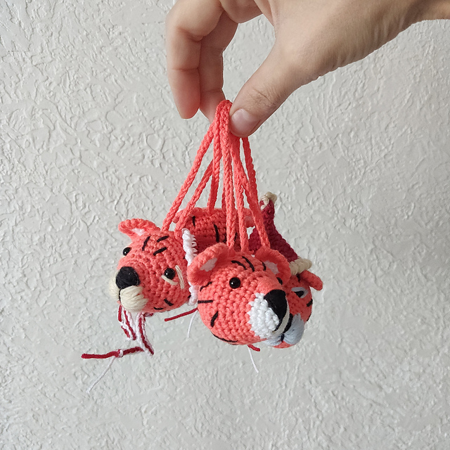 Tiger toy