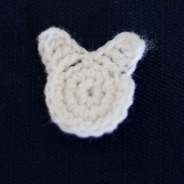 Easter bunny crochet applique