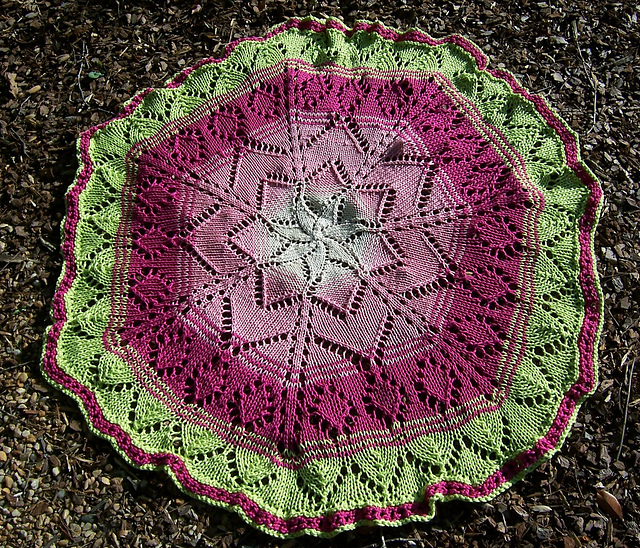 Mary, Mary ... quite contrary blanket/shawl