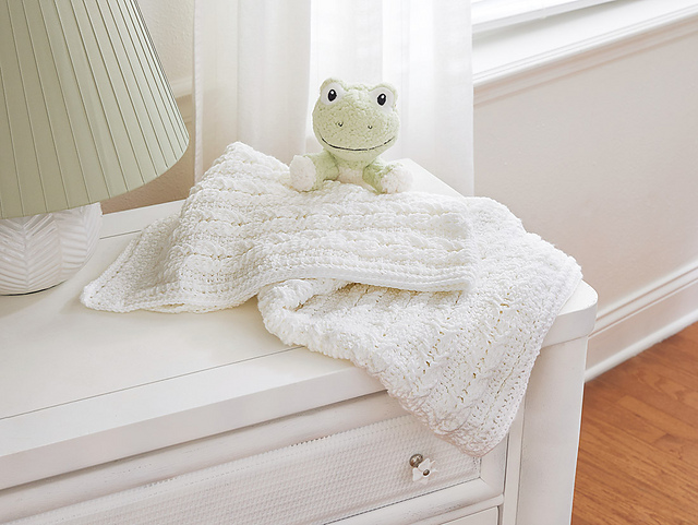 Chain of Hearts Baby Blanket