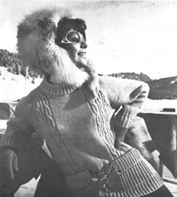 Ladies' Pullover #8103