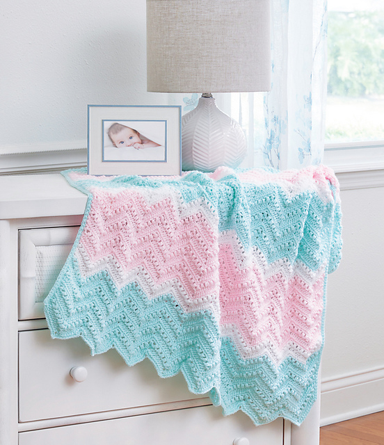 Clustered Chevron Blanket