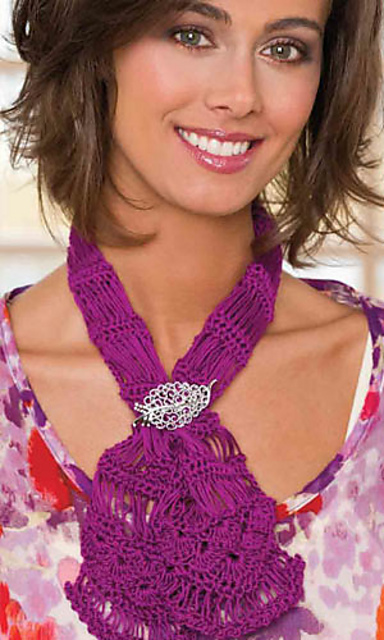 Drop-Stitch Short Scarf