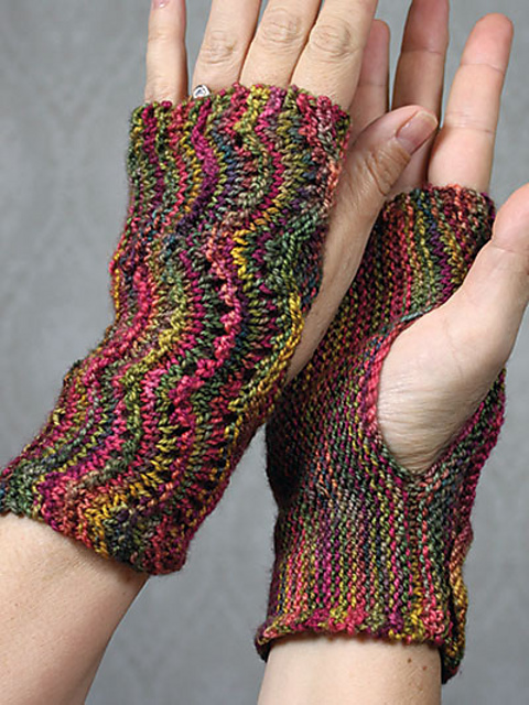 Scalloped Fingerless Gloves