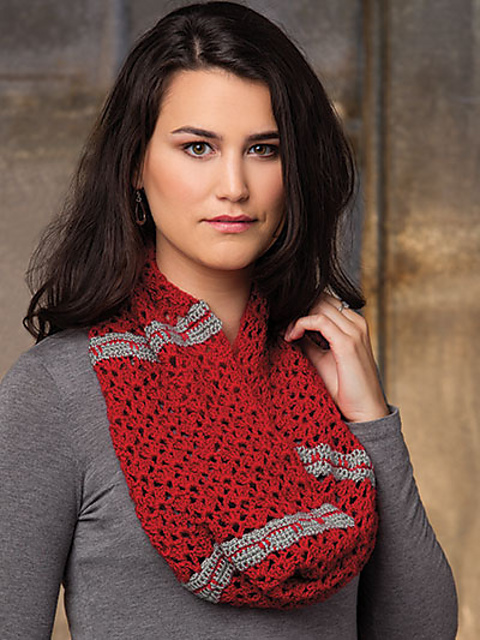 Lacy Shells Cowl