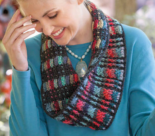 Colored Cables Cowl