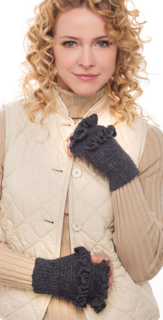Ruffled Fingerless Mitts