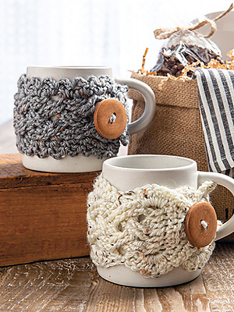 His & Hers Mug Hugs