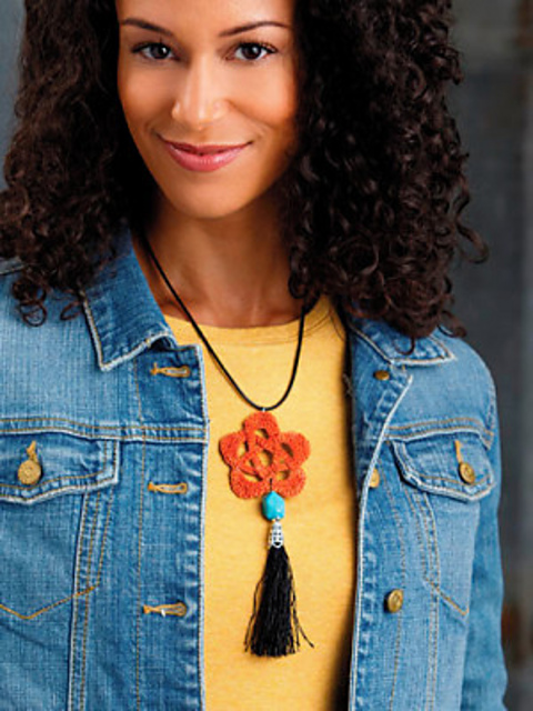 Knot Necklace
