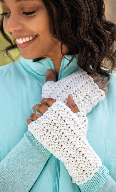 Falling Snow Mitts