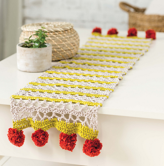 Fall Foliage Table Runner