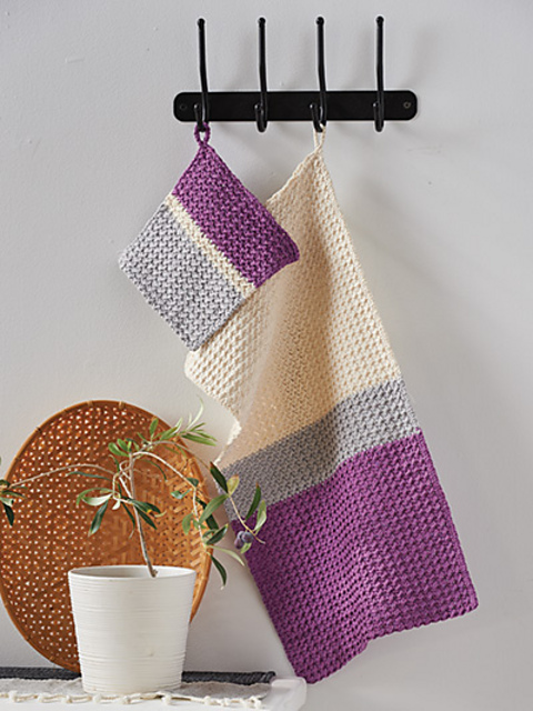 Striped Kitchen Set