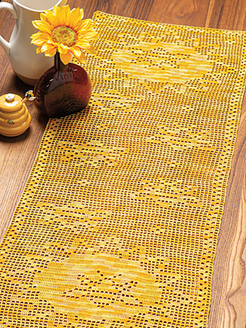 Bees & Sunflowers Runner