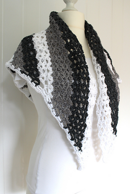 triangular shawl "Chicago"