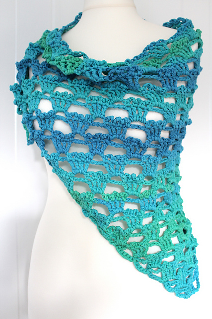 triangular shawl "Maldives"