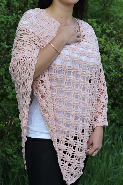 light poncho with easy stitches