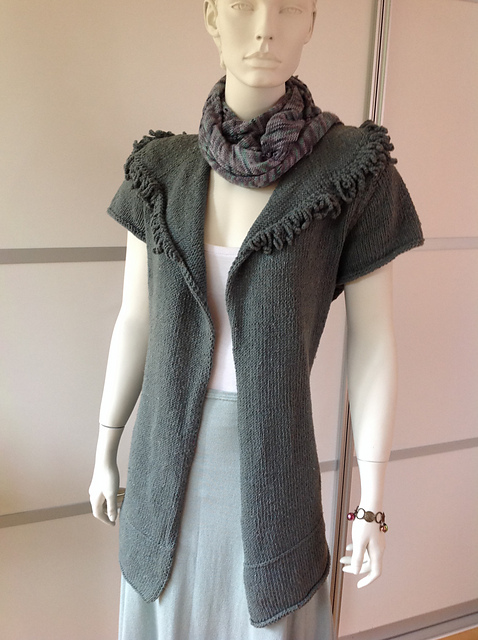 Short-sleeve vest