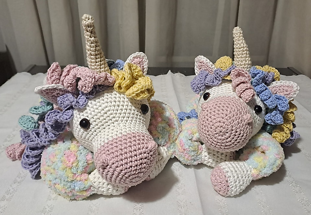 Unicorn Cuddle